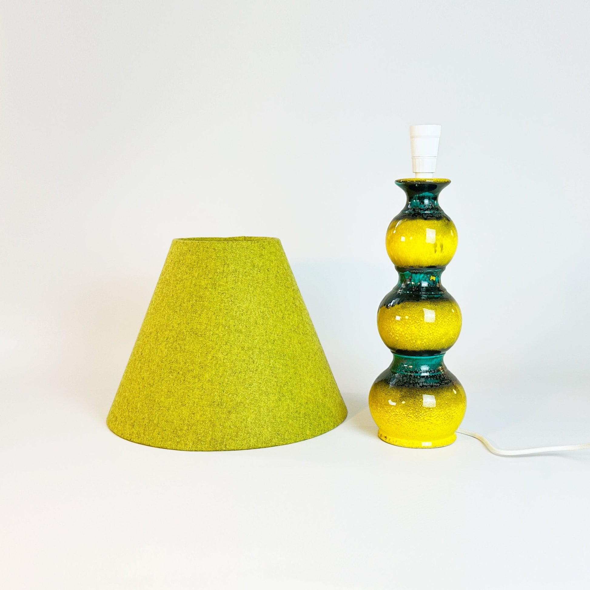 Joyful Glow | Upcycled Vintage Lamp - Retro Duo - Table Lamp - Joyful Glow | Upcycled Vintage Lamp